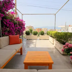 24 Apartament